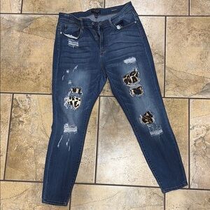 Leopard Patch Distressed Blue Jeans for Women